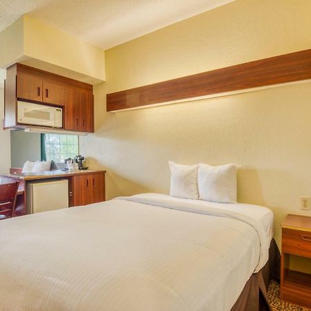 Trident Inn & Suites, Baton Rouge (Adults Only) Prairieville Екстериор снимка