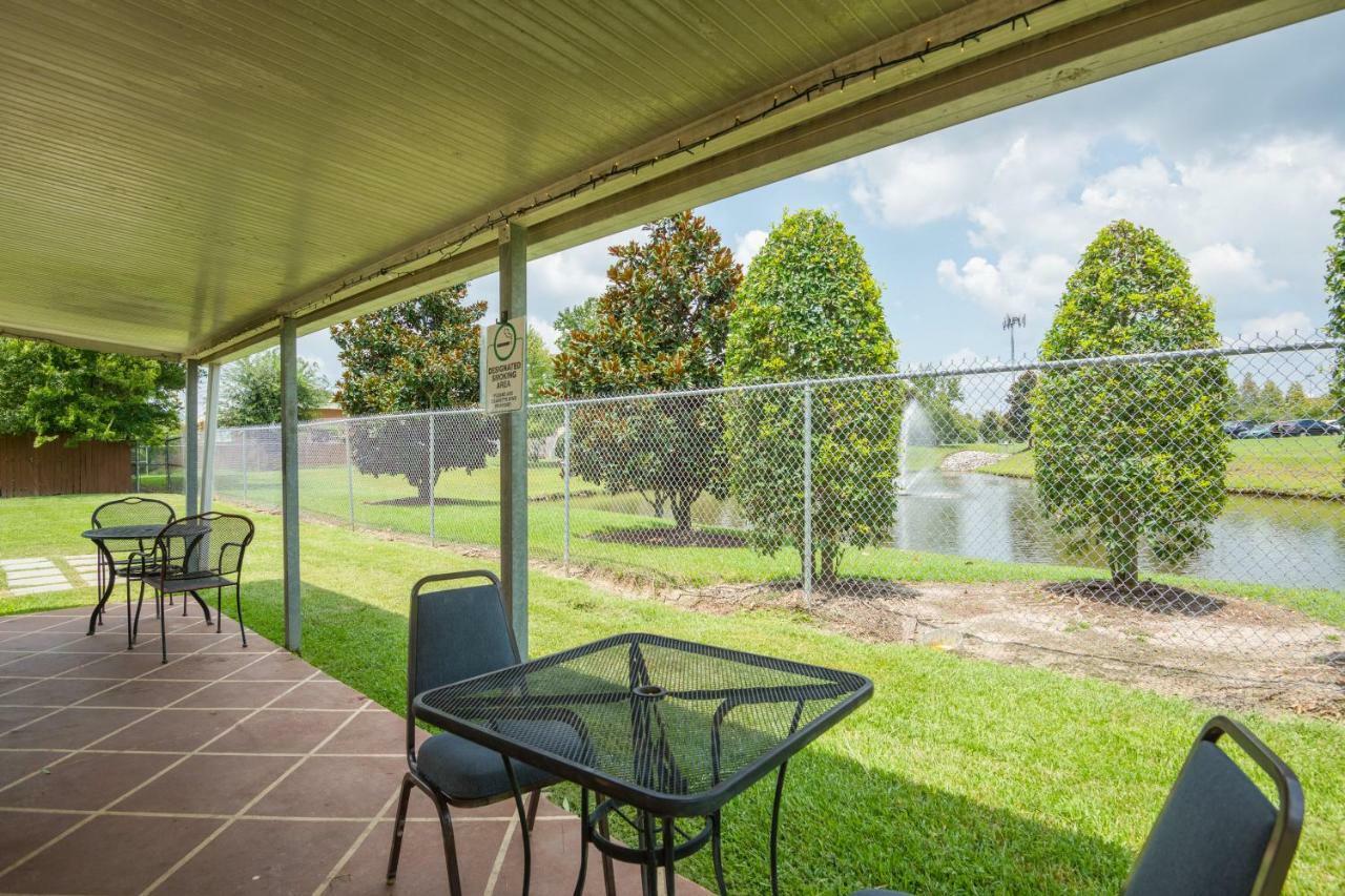 Trident Inn & Suites, Baton Rouge (Adults Only) Prairieville Екстериор снимка