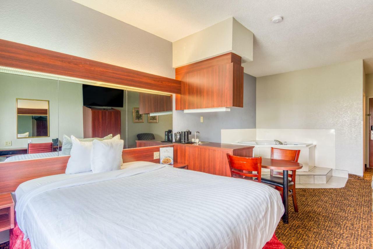 Trident Inn & Suites, Baton Rouge (Adults Only) Prairieville Екстериор снимка
